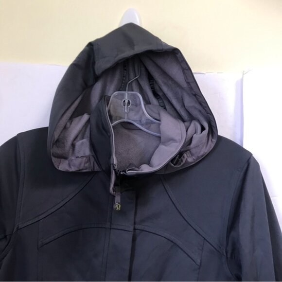 Lululemon Apres Soft Shell Rain Coat Pockets Jacket Hood Water Repellent Grey S - Picture 13 of 16